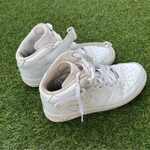 White Nike court mid High-Top Sneakers women’s 7.5